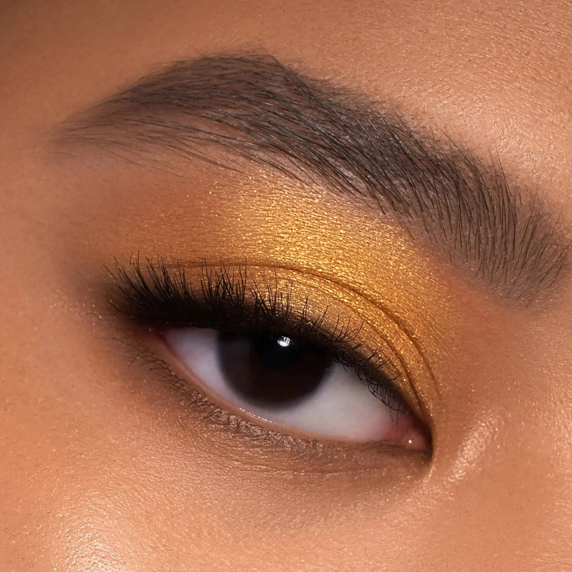 369-baby-gold-eyeshadow-palette-8.webp BABY GOLD EYESHADOW PALETTE