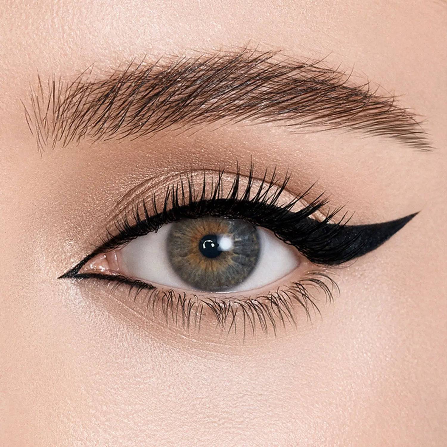 MACRO BLADE LIQUID LINER